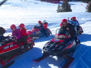 Famtrip Andorra Convention Bureau  actividad motos de nieve en Vallnord