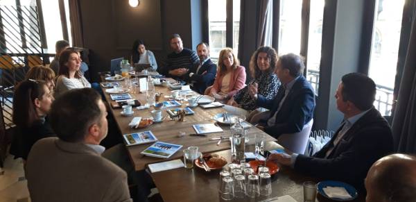 6d9b3e47-8673-4c49-9ea5-e377fa61350b 2